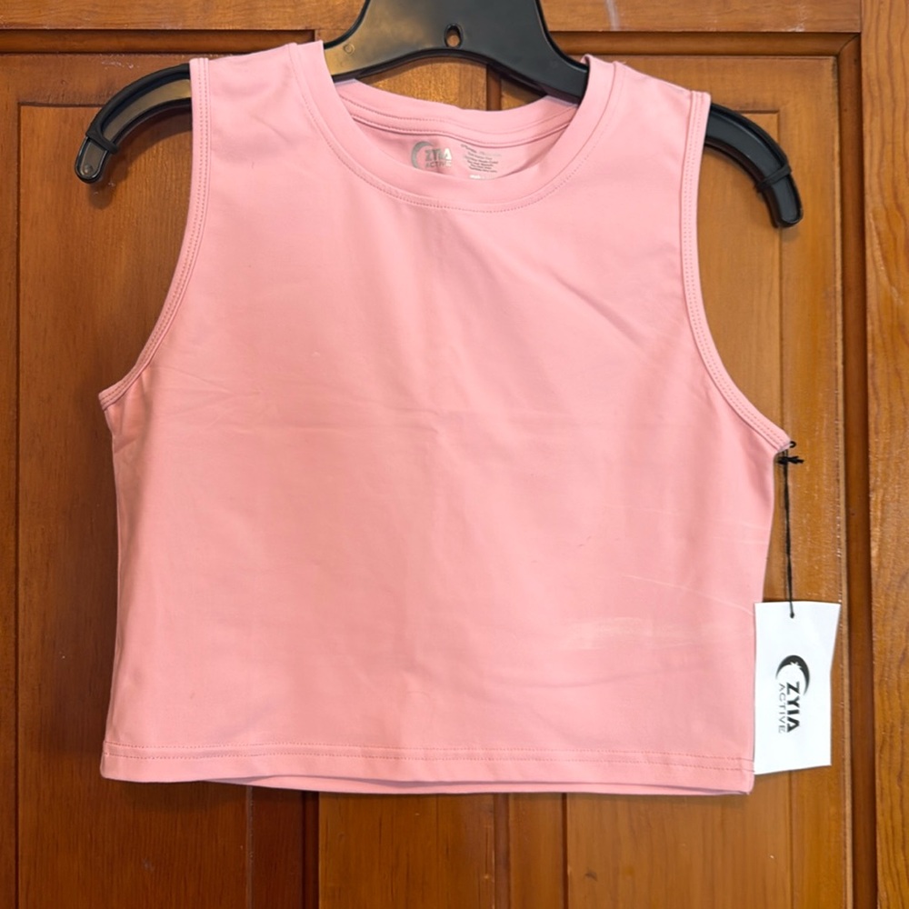 Zyia crop tank